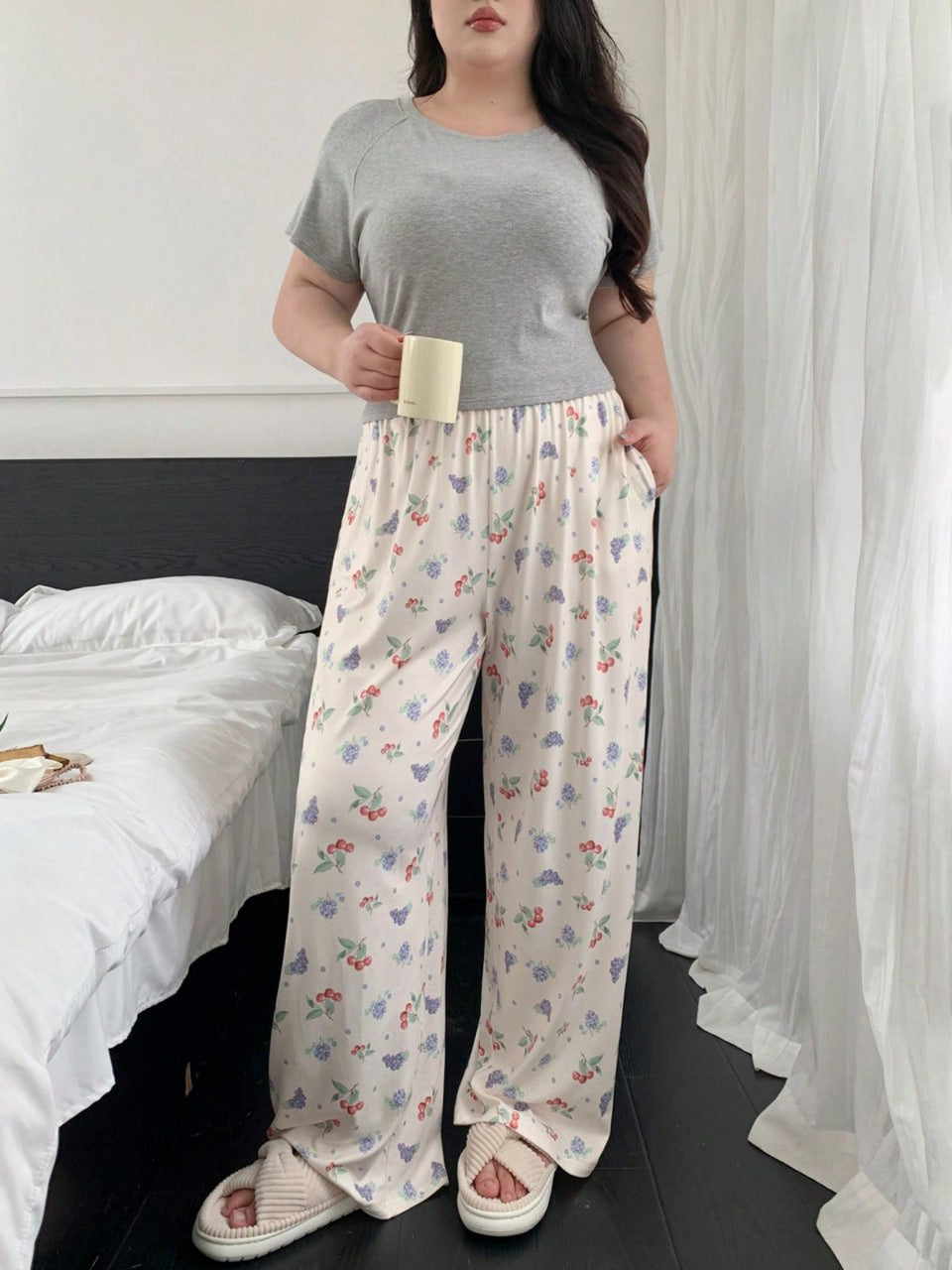 Grey Top & Cream Berry Floral
