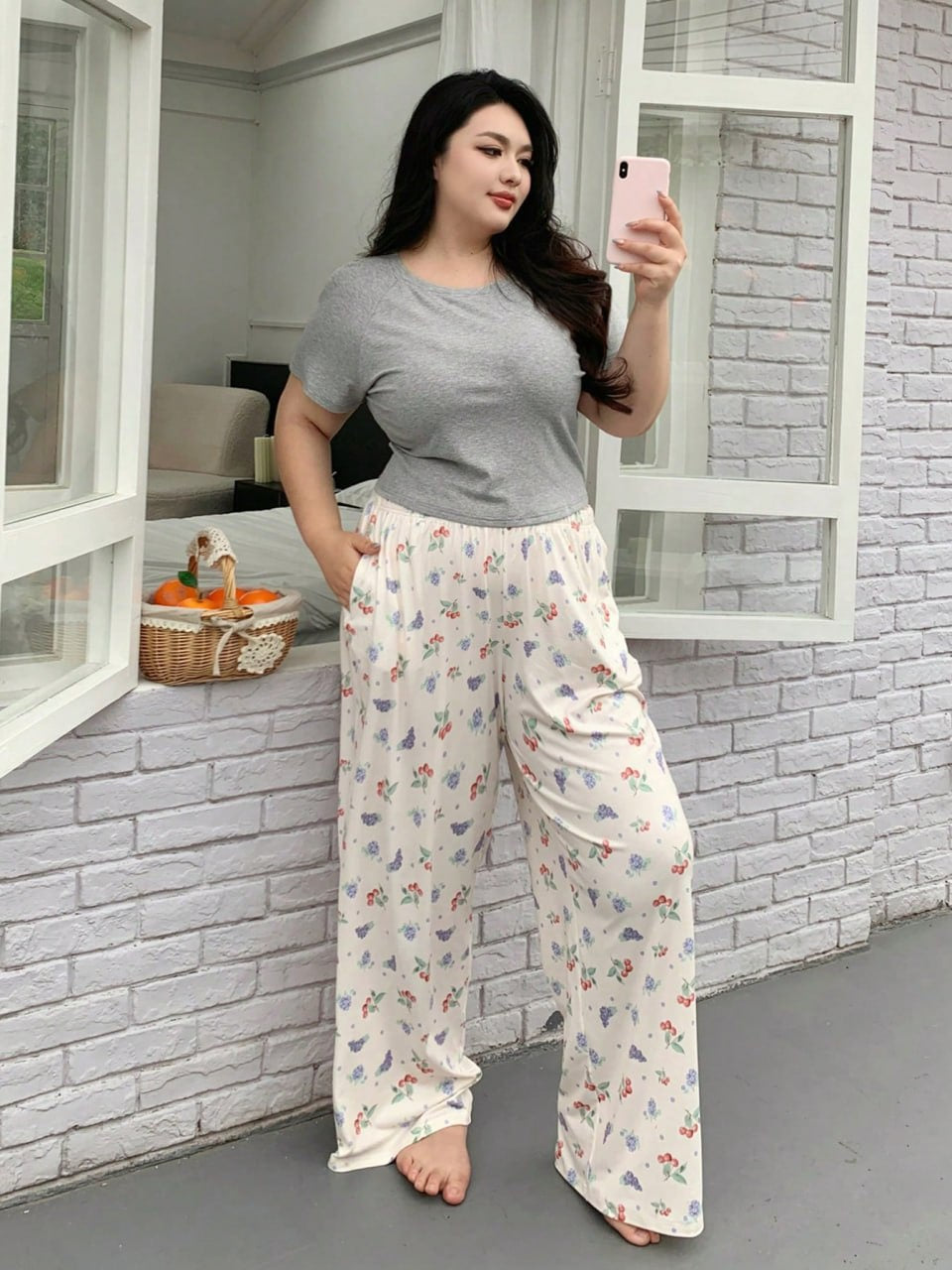Grey Top & Cream Berry Floral