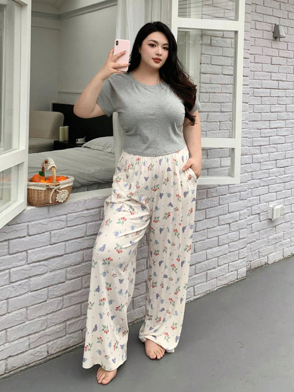 Grey Top & Cream Berry Floral